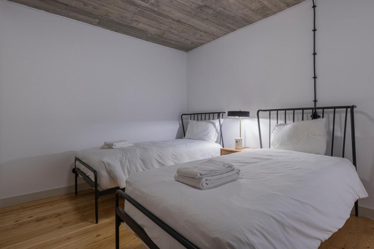 Glamorous 3Bdr Apartment In City Center By Lovelystay Lisbon Exterior photo